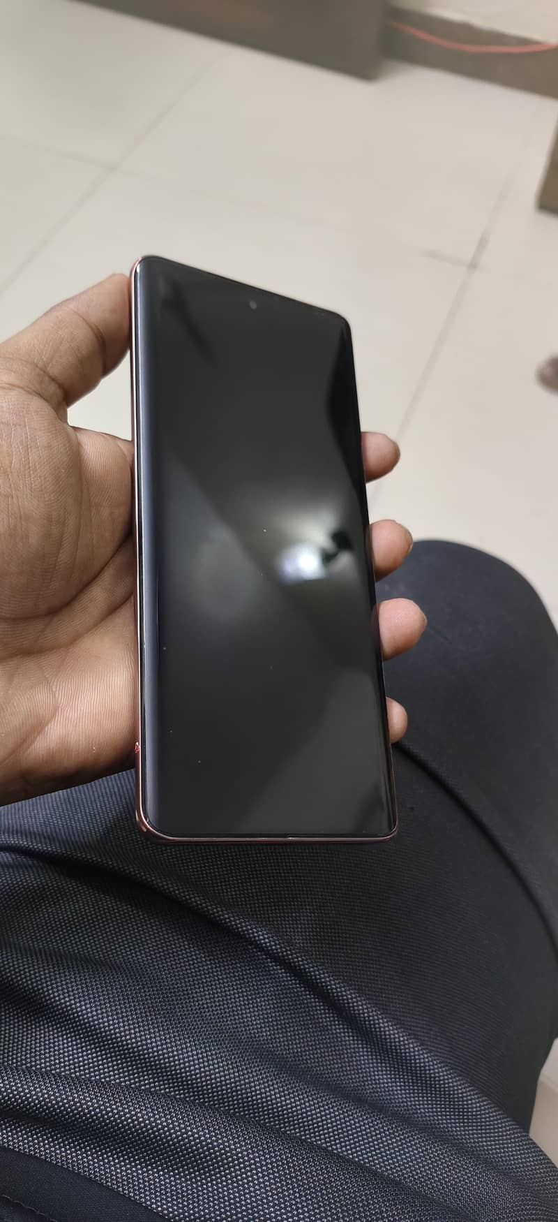 Vivo V40e 4