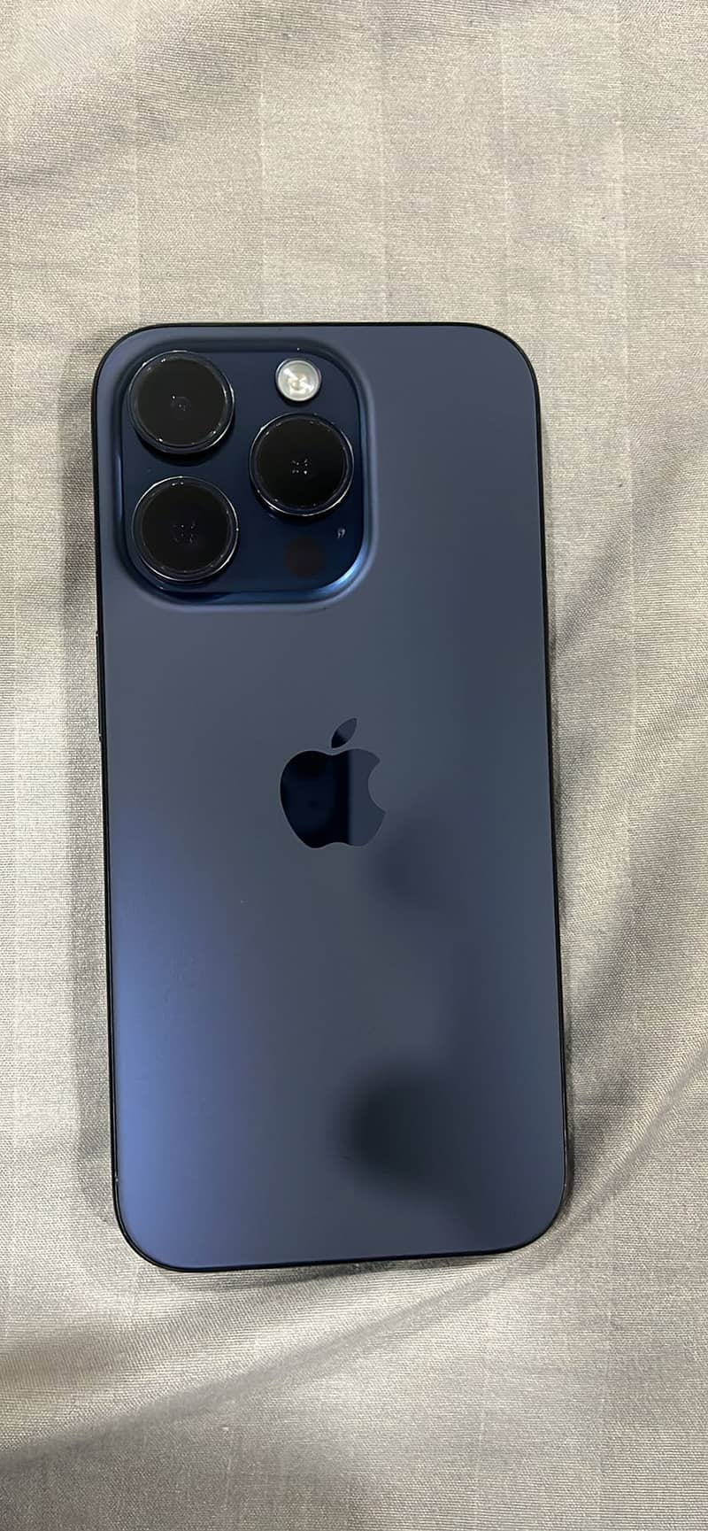 Apple iPhone 15 Pro 0