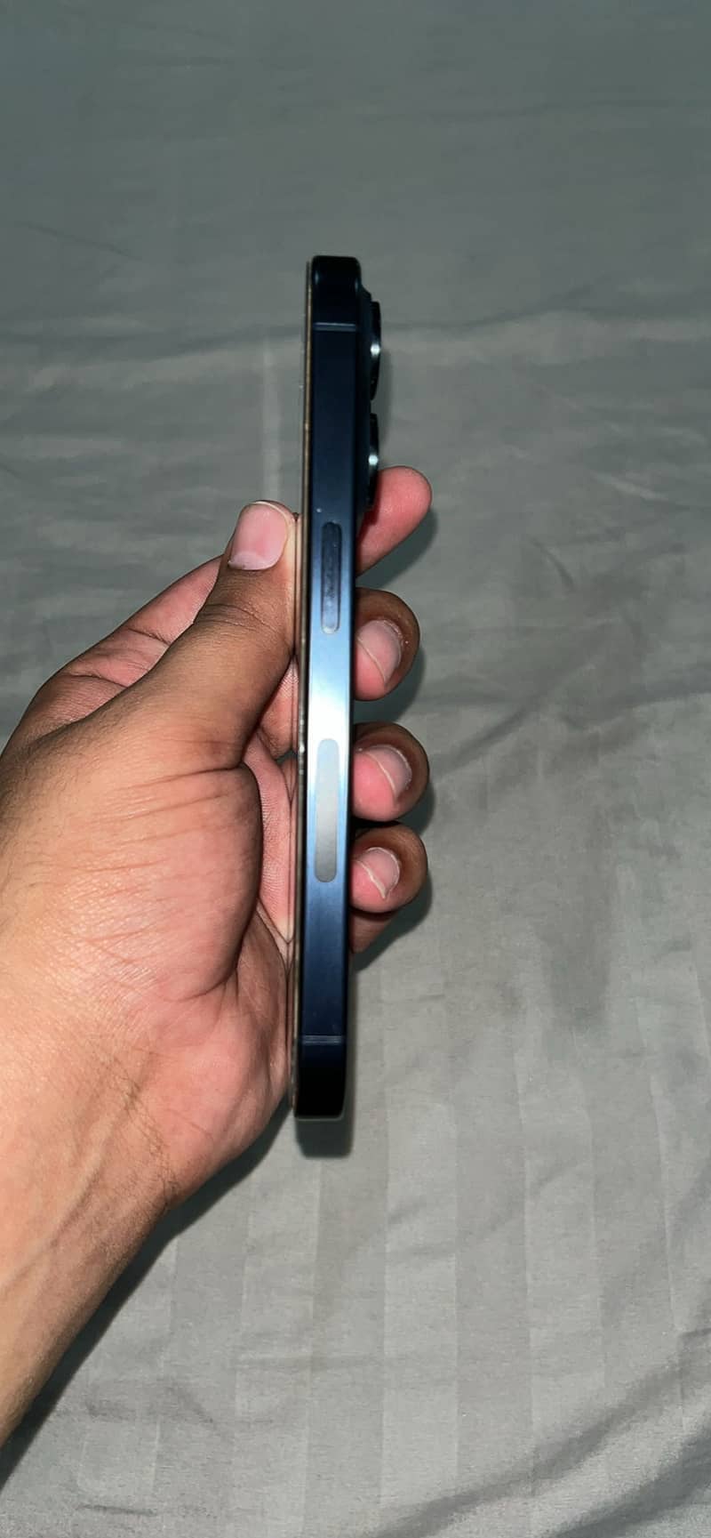 Apple iPhone 15 Pro 1