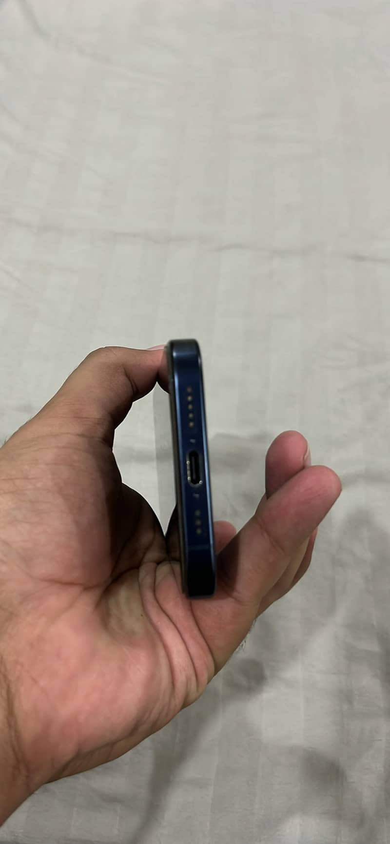 Apple iPhone 15 Pro 2