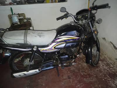 Honda pridor 100 cc All ok mere name h garri exchange for