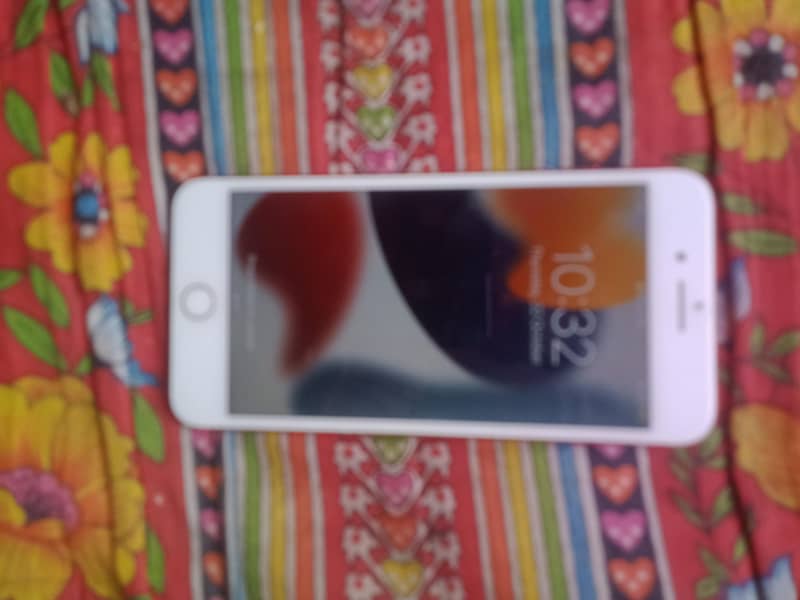 Apple iPhone 7 Plus 1
