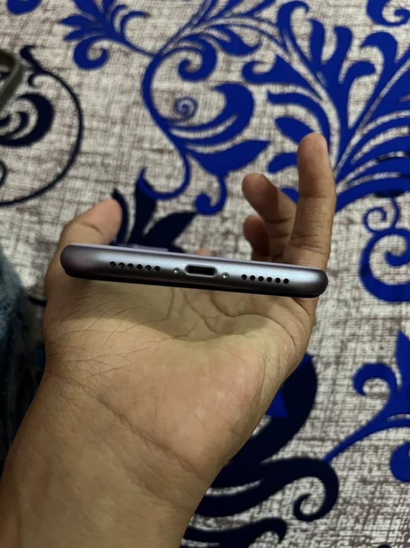 Apple iPhone 11 2
