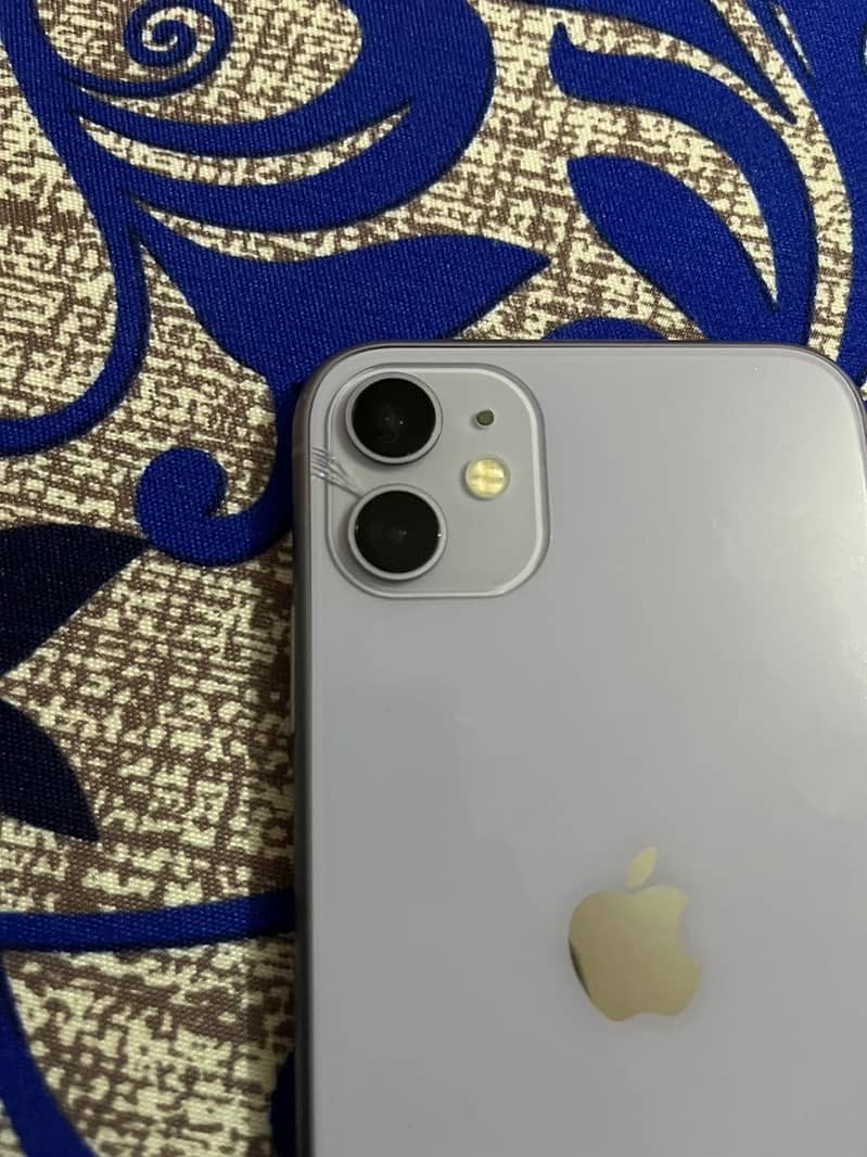 Apple iPhone 11 7