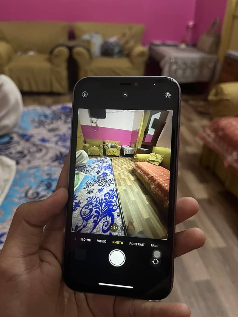 Apple iPhone 11 12
