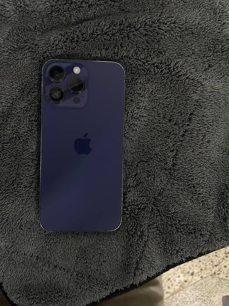 Apple iPhone 14 Pro Max 8