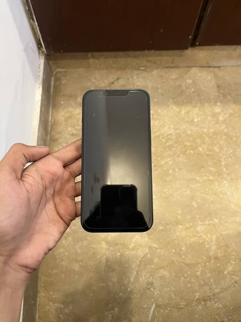 Apple iPhone 13 3