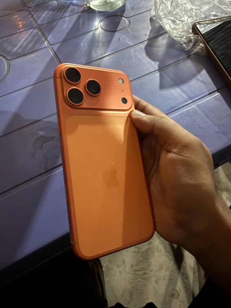 Apple iPhone 17 Pro Max 1