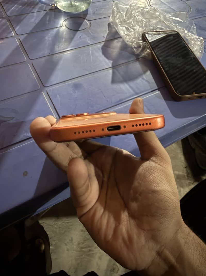 Apple iPhone 17 Pro Max 2