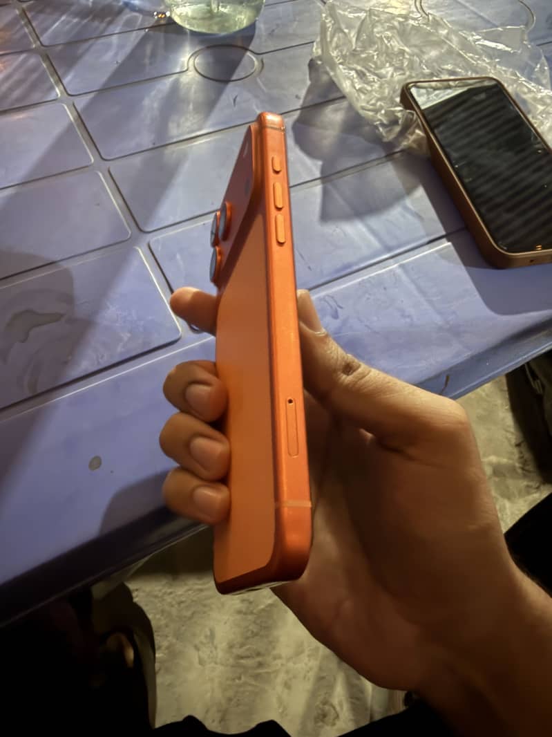 Apple iPhone 17 Pro Max 6