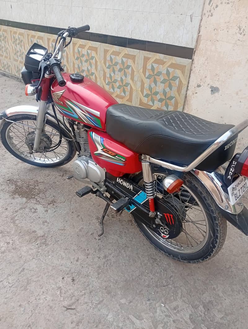 gooD condition Same like new 0