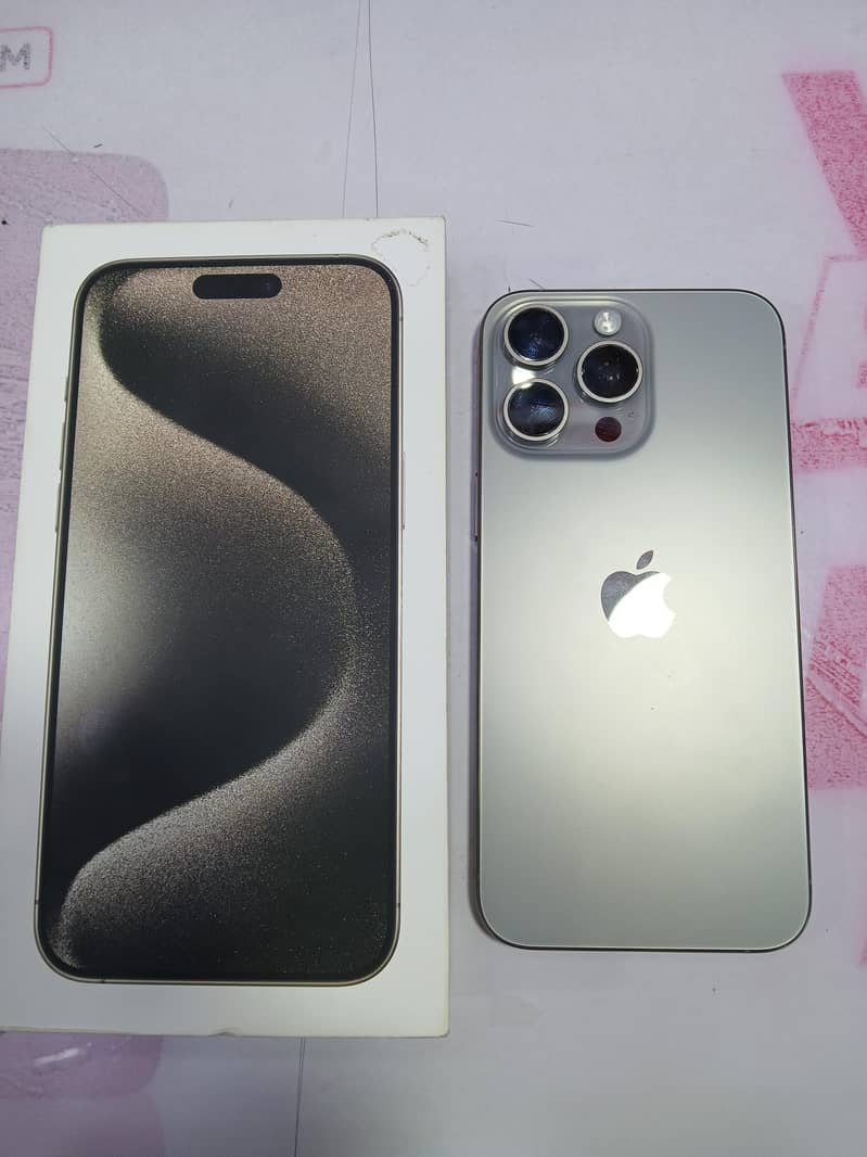 Apple iPhone 15 Pro Max 0