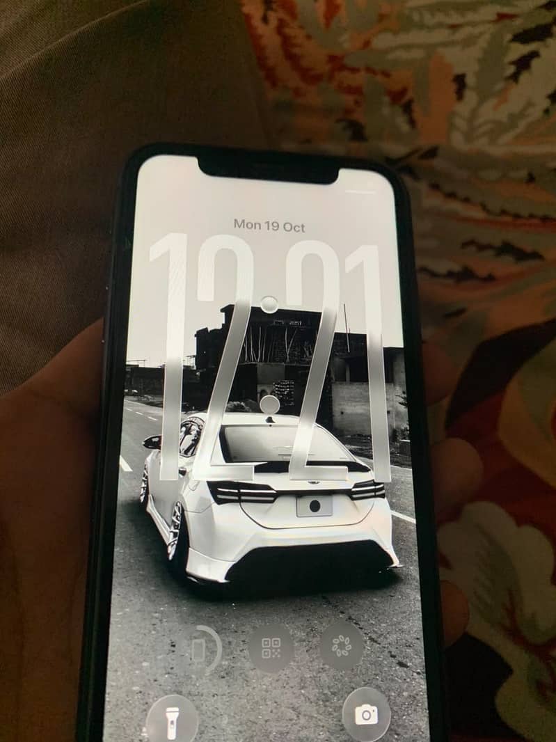 Apple iPhone 11 10