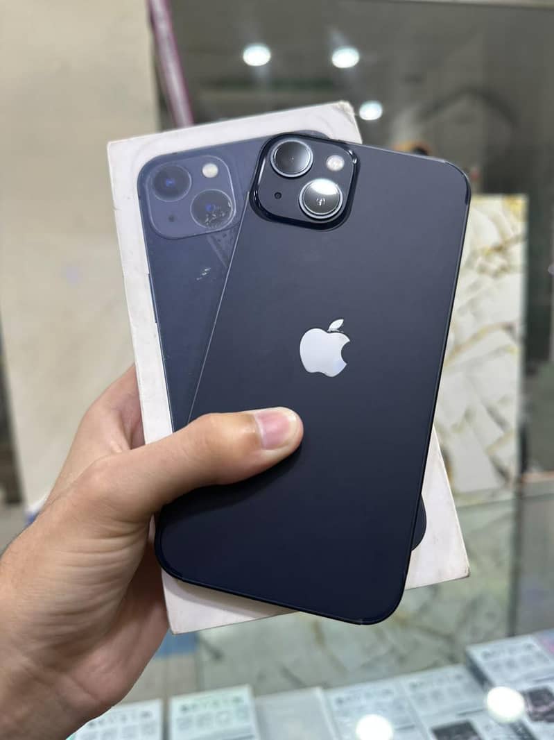 Apple iPhone 13 0