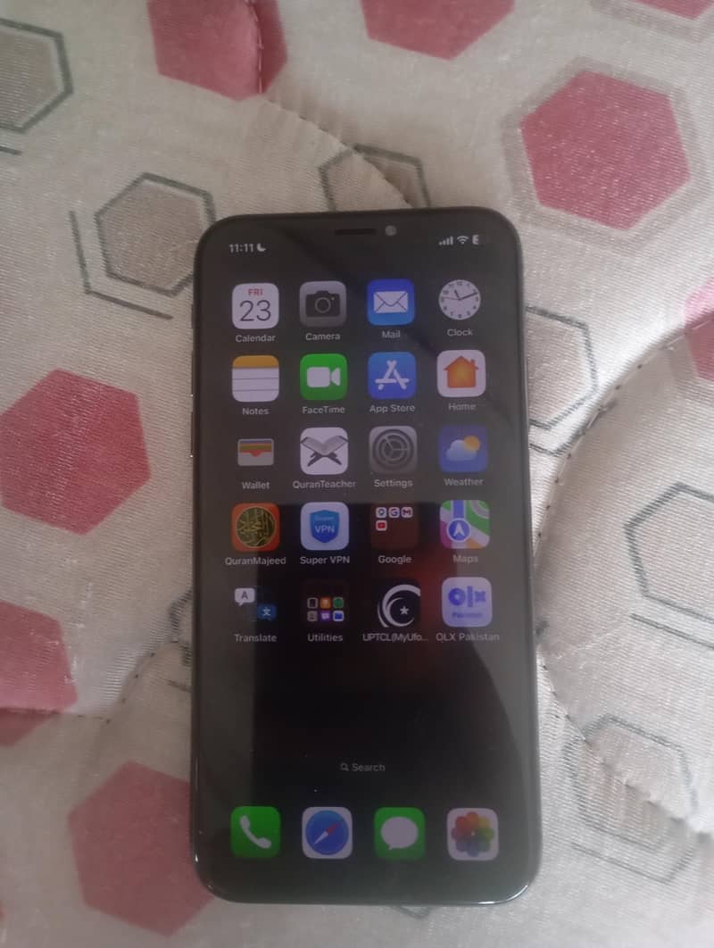 Apple iPhone X 0