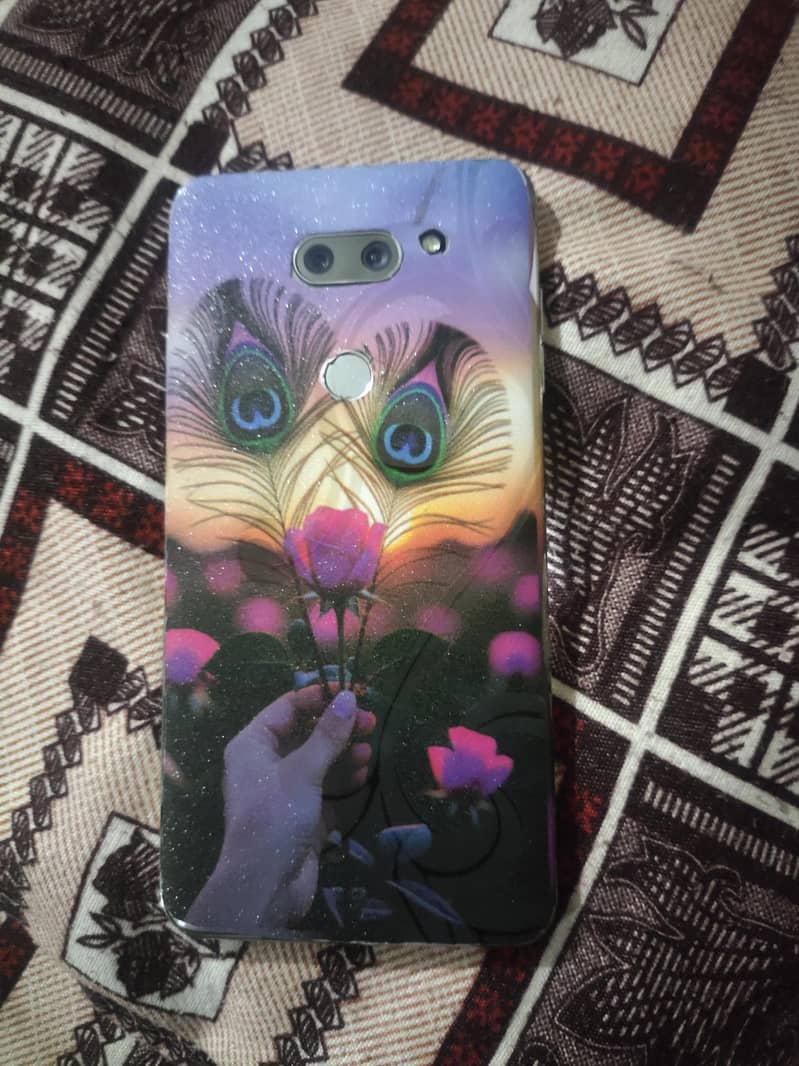 LG V30 1