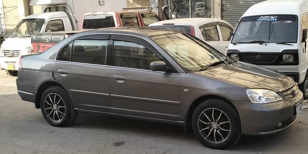 Honda Civic Prosmetic 2004
