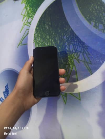 Apple iPhone 8