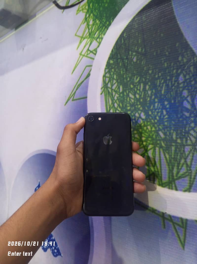 Apple iPhone 8 2