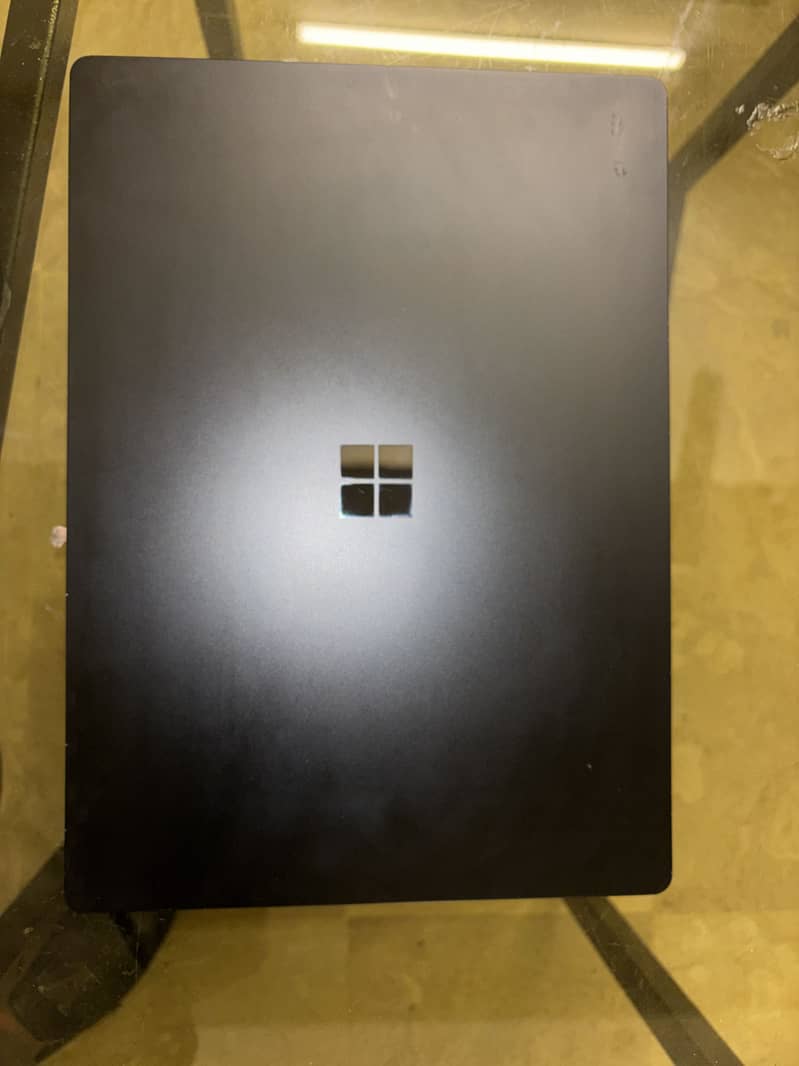 Surface Laptop 3 (condition 10/10) 2