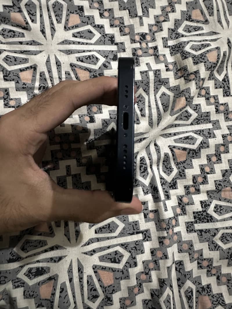 Apple iPhone 14 JV 5