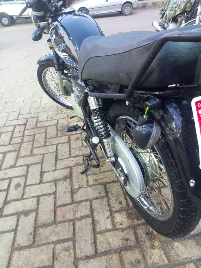 Suzuki 150 3