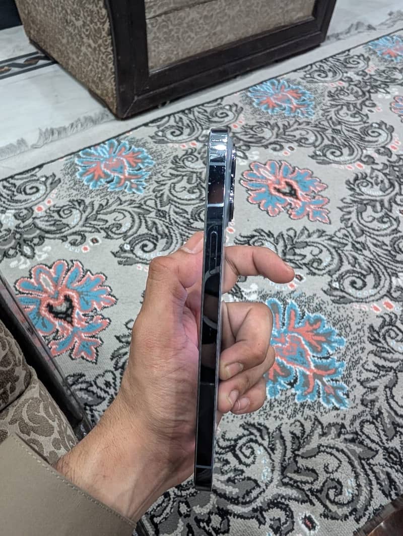 Apple iPhone 13 Pro Max 5