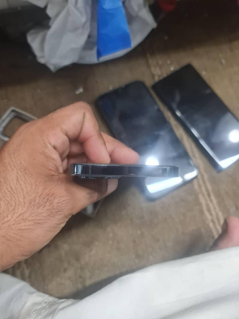 Apple iPhone 12 Pro Max 2
