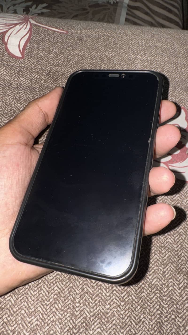 Apple iPhone 12 2