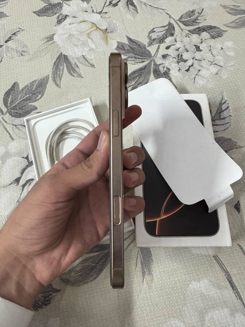 Iphone 16 Pro Max (PTA) 6