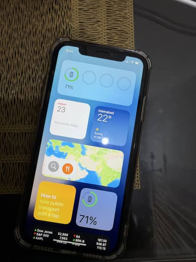 Apple iPhone XR 64 perfect condition with box and charger