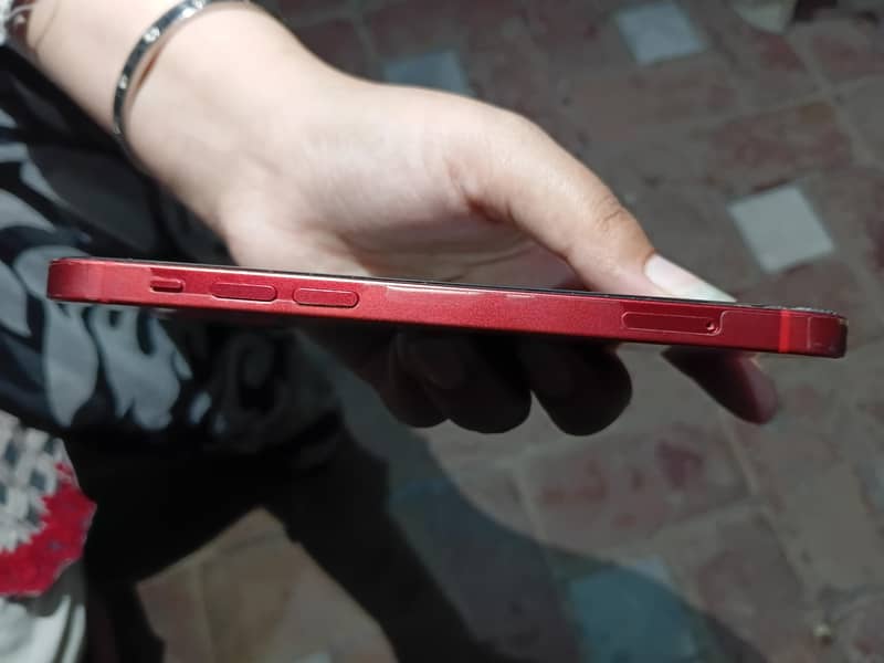 Apple iPhone 12 6