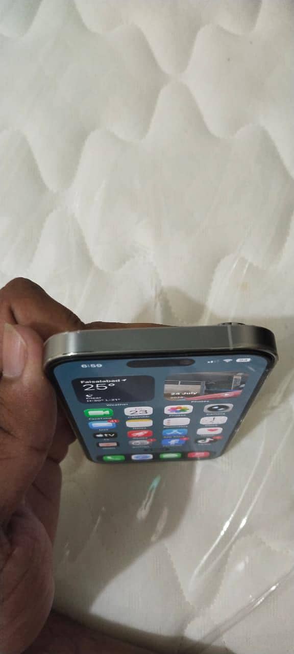 Apple iPhone 14 Pro 3
