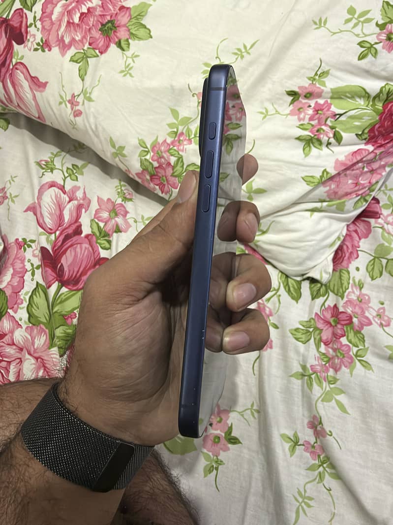 Apple iPhone 17 Pro Max 1