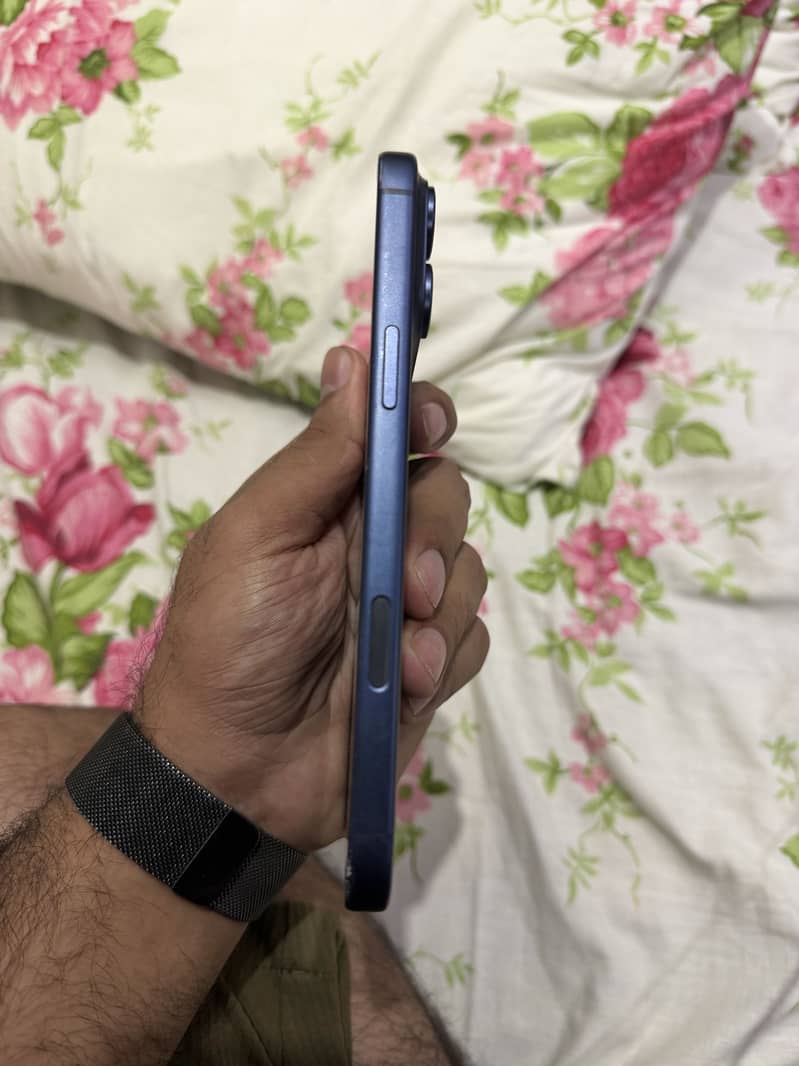 Apple iPhone 17 Pro Max 3