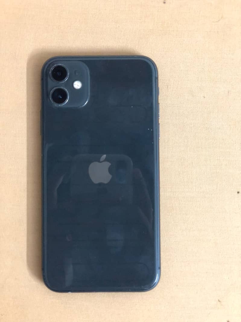 Apple iPhone 11 4