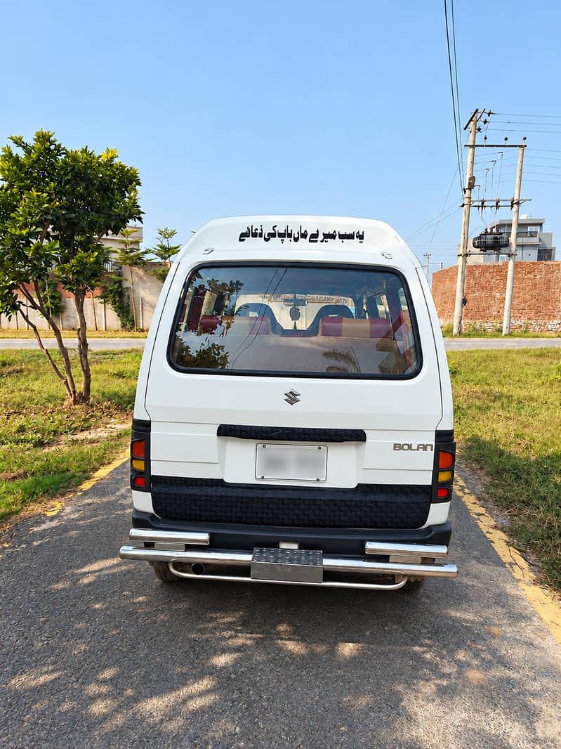 Suzuki Bolan 2012 3