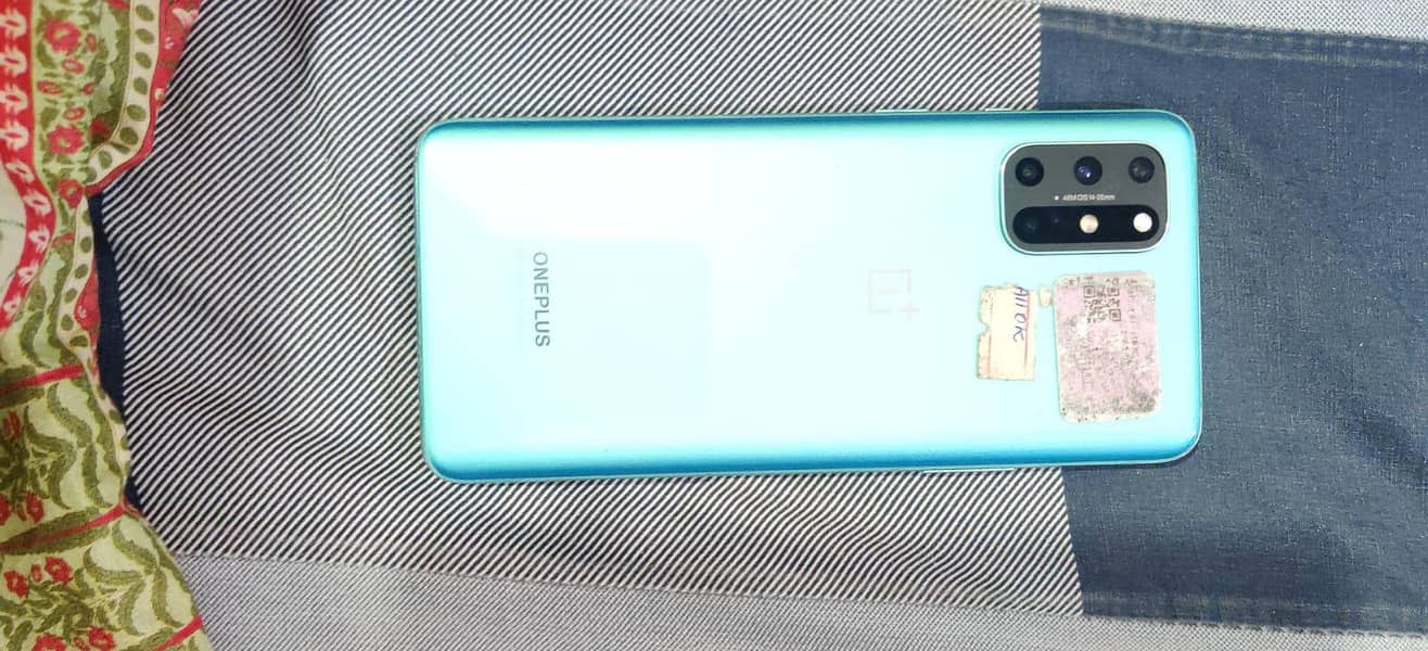 One Plus 8T 8