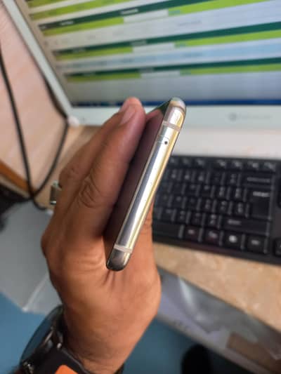 One Plus 8 =8gb 128gb Lush Condition