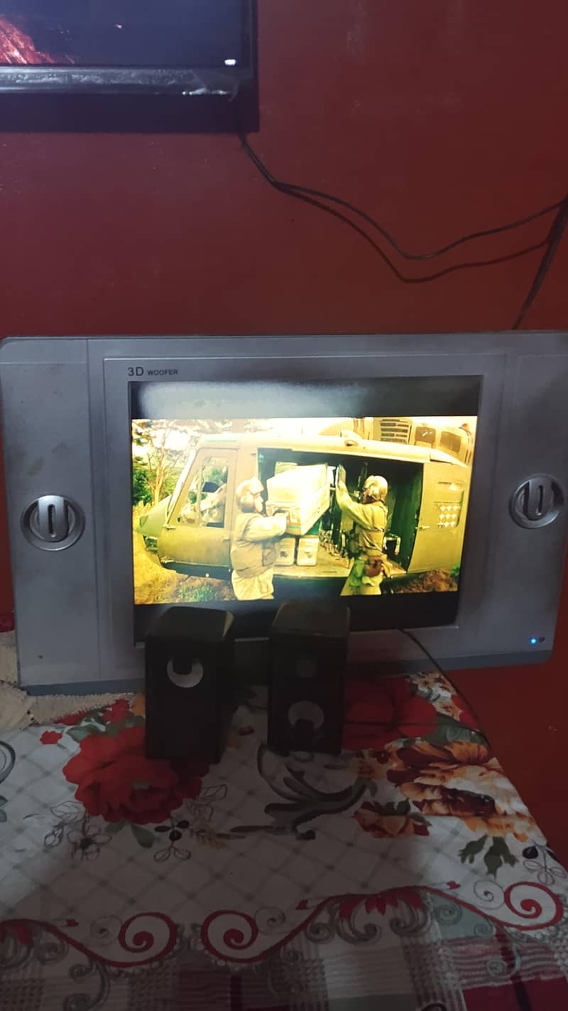 22inch lcd 1