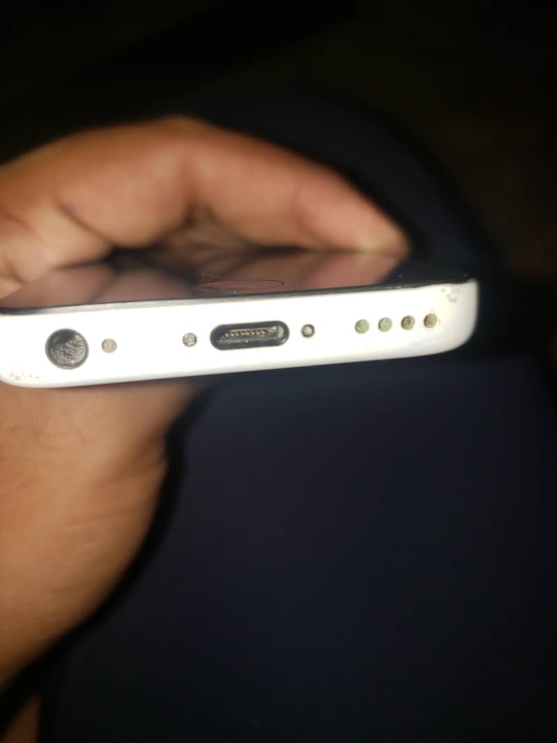 Apple iPhone 5 3