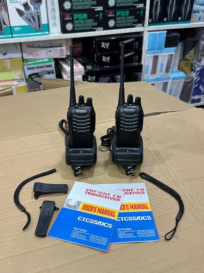 Motorola MT918 Walkie Talkie Analog Two-Way Radio With 2 to 3km Range