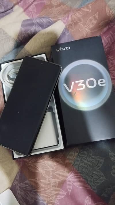 Vivo V30 Lite