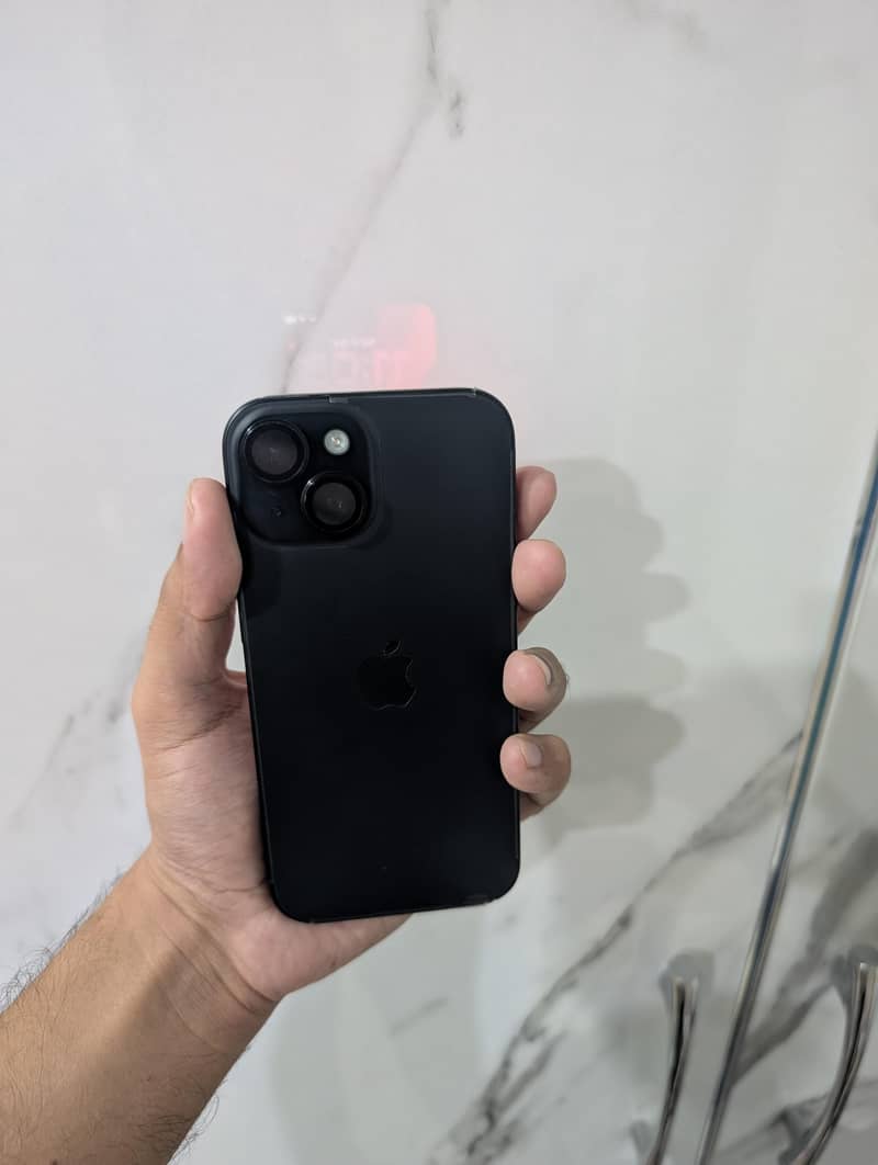 Apple iPhone 15 JV 1
