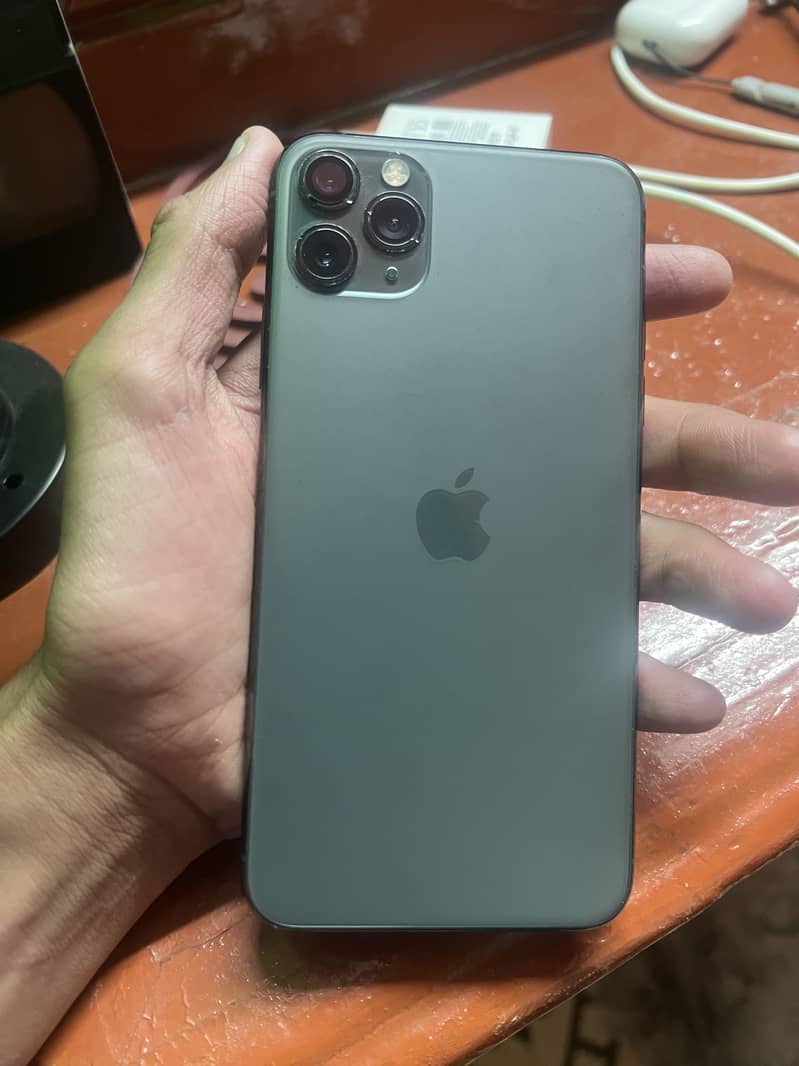 iPhone 11 Pro Max 1