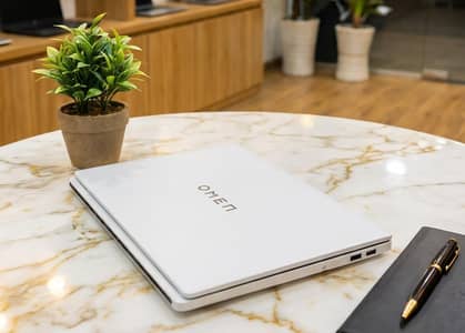 HP OMEN Transcend 14 RTX 4060 Core Ultra 7 Black White