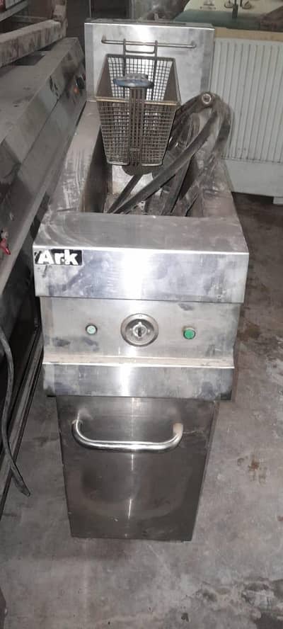Single Basket fryer ARK Company Made 16 litre