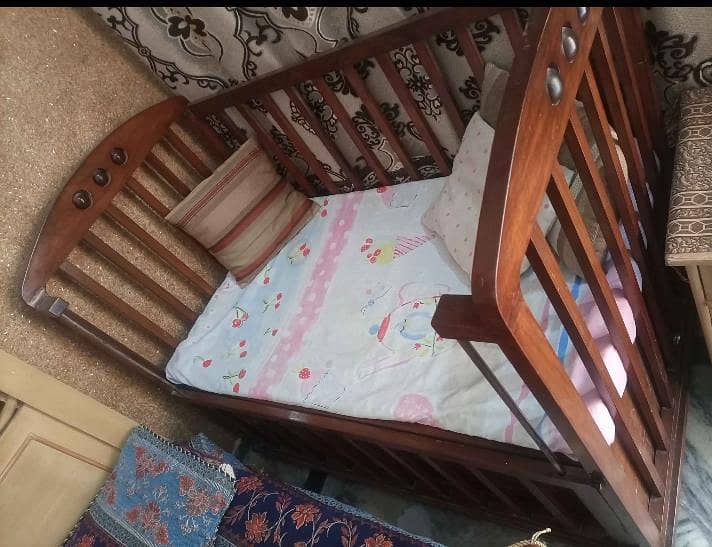 Baby cot 0