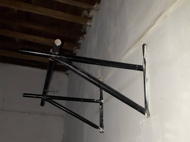 Pullup bar 1