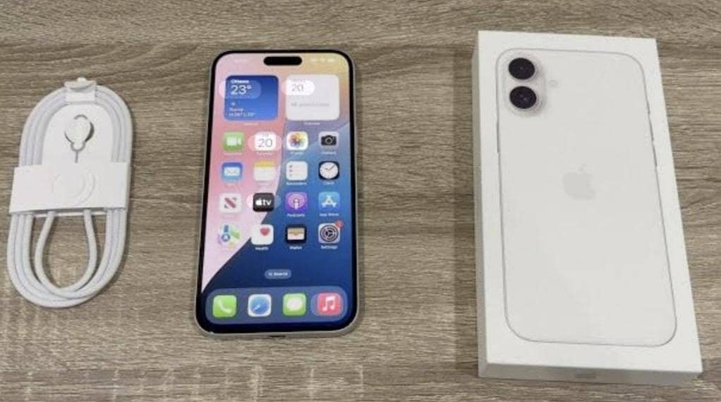 Apple iPhone 16 Plus 1